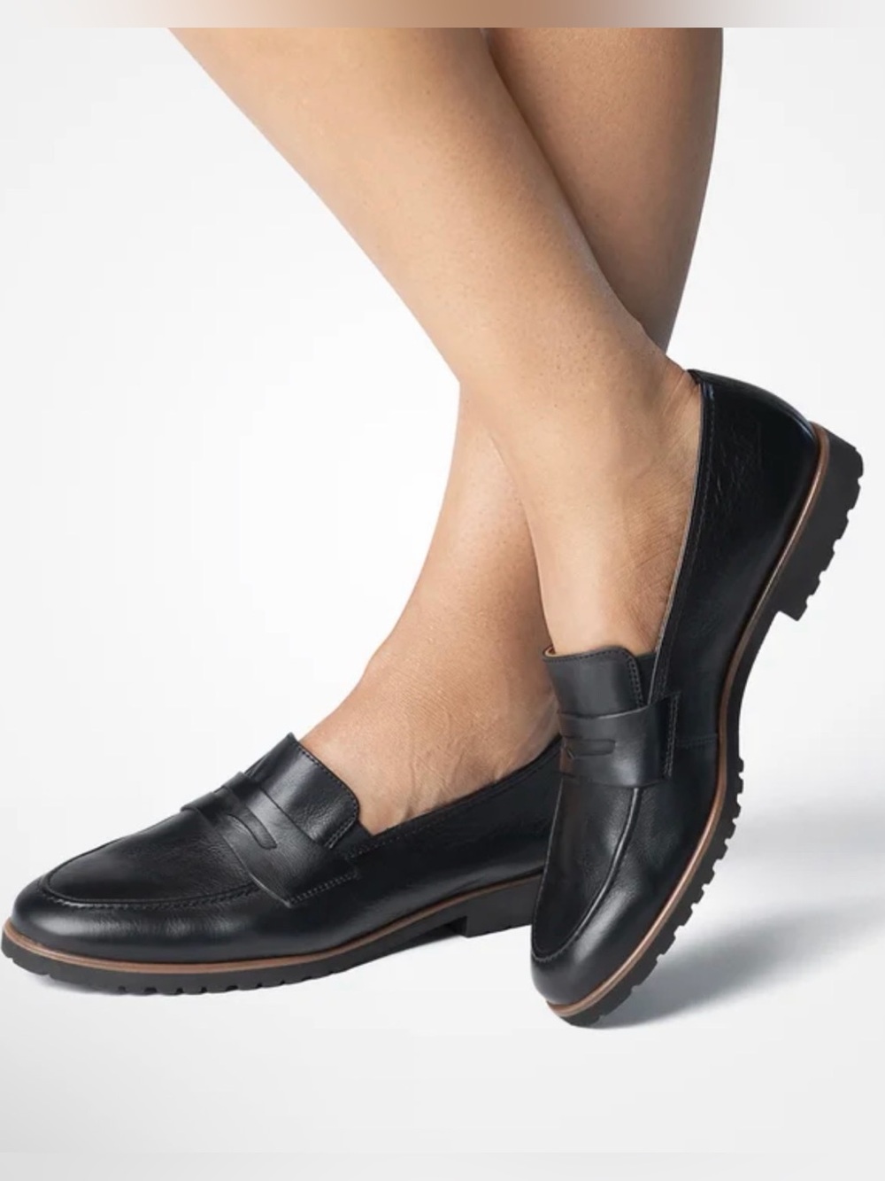 NWOT Paul Green Black Leather Penny Loafer Mini Lug leather lined